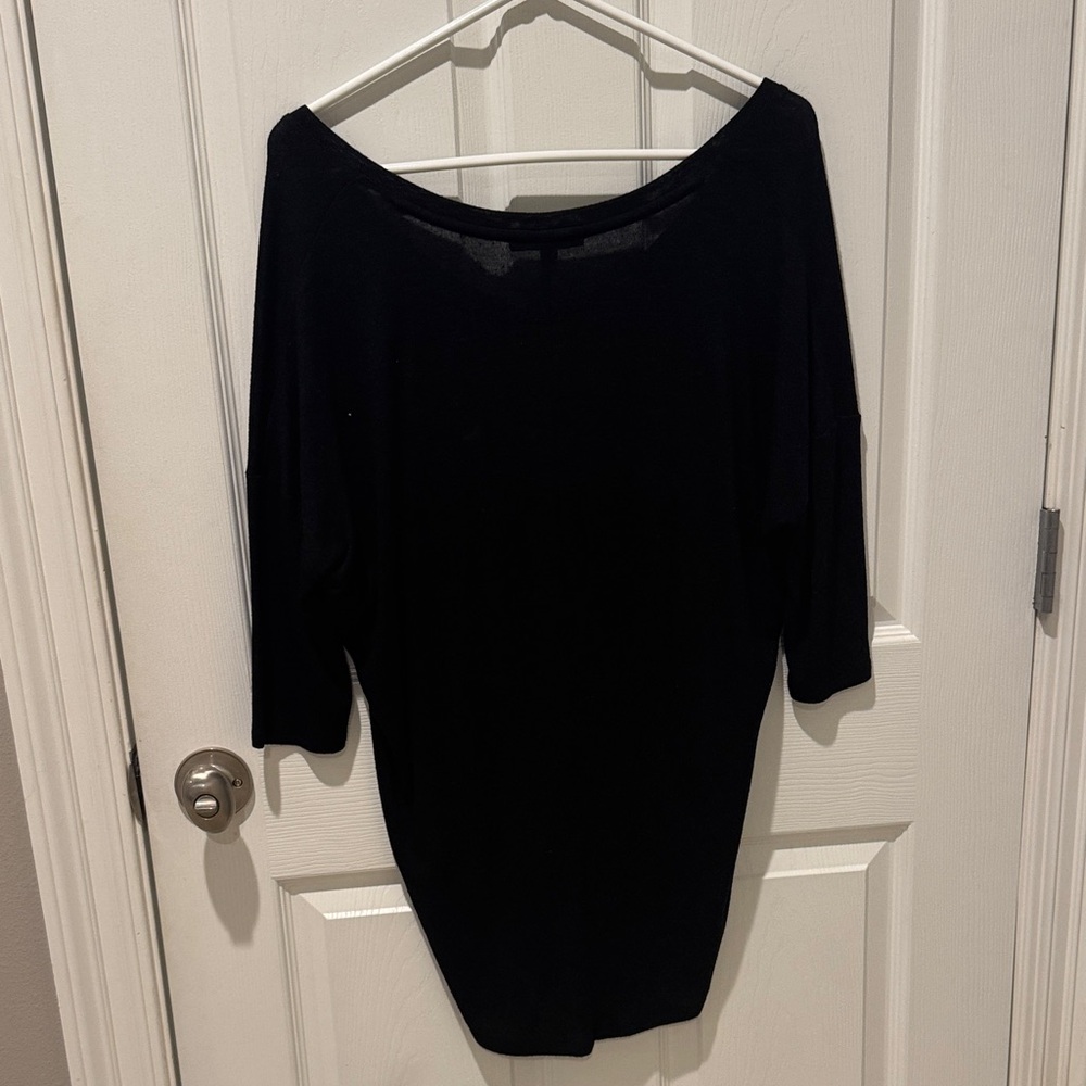 Express Charcoal V-Neck Top - Picture 6 of 12